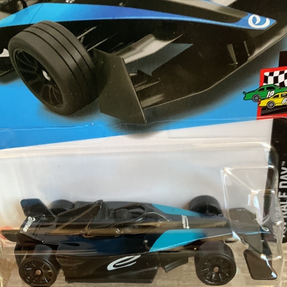 Hot Wheels Car Formula E Gen3 HW Race Day Hotwheels Formula1 1 One Mainline 2024 - Picture 4 of 6
